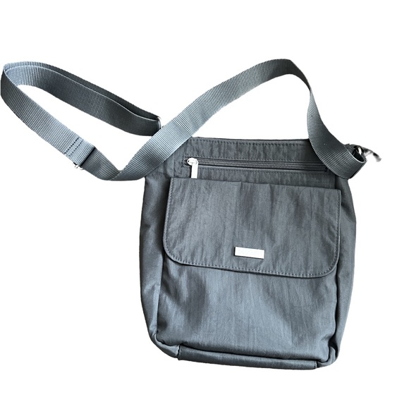 Baggallini Crossbody Design Travel Fabric Handbag Color gray like new - Picture 3 of 17